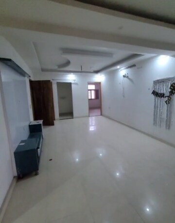 Room in 4 BHK Builder Floor at Model Town – for Sale