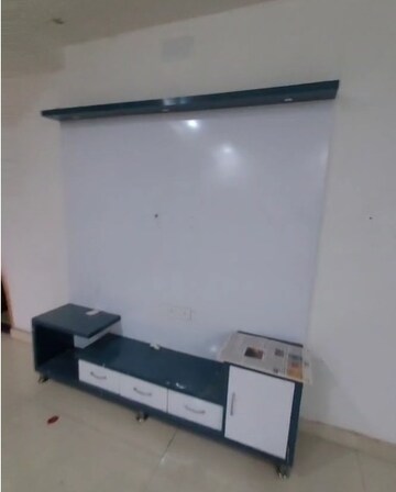 Furnished Amenities in 4 BHK Builder Floor at Model Town – for Sale