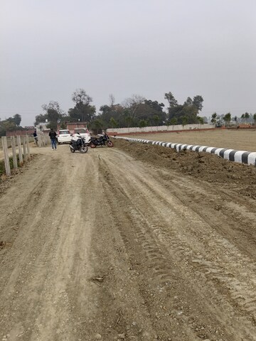 Plot Area in  Plot at Gosainganj – for Sale