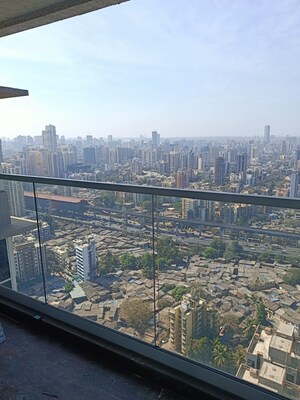 3 BHK Apartment For Rent in Malad East