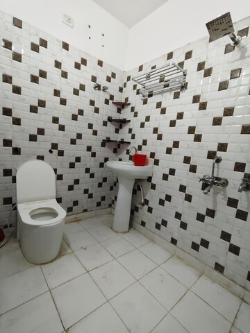 Bathroom in 2 BHK Apartment at Malviya Nagar – for Rent