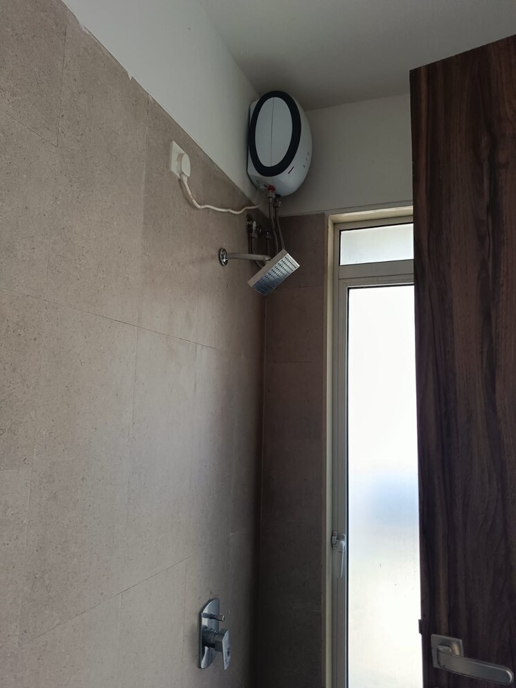 Bathroom, malad east 3 Bedroom 1150 Sq.Ft. Apartment In Malad East Mumbai 9679415