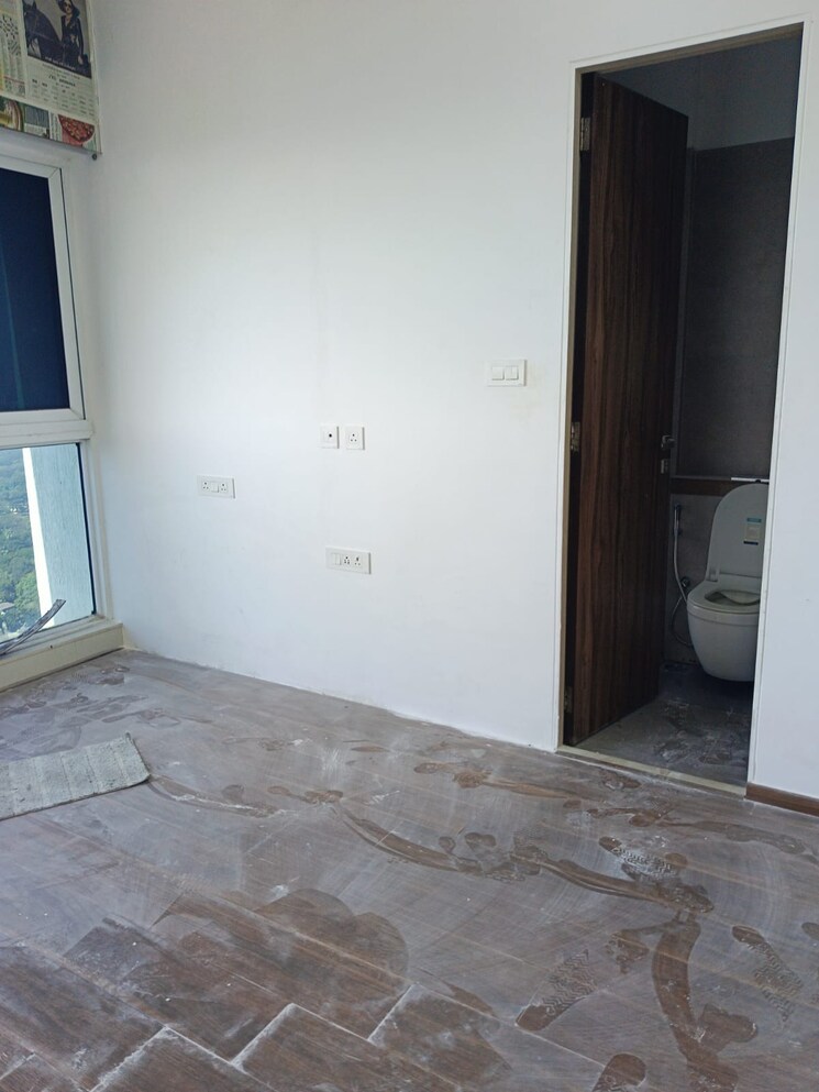 Room, malad east 3 Bedroom 1150 Sq.Ft. Apartment In Malad East Mumbai 9679415