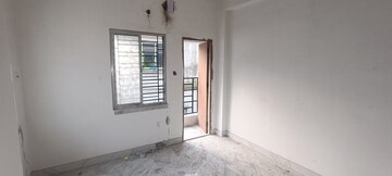 Room in 2 BHK Apartment at Kaikhali – for Sale