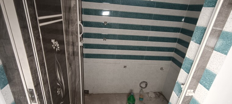 Bathroom, kaikhali 2 Bedroom 814 Sq.Ft. Apartment In Kaikhali Kolkata 9679428