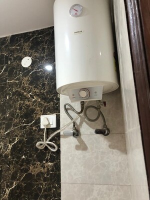 Balcony in 2 BHK Builder Floor at Ardee Mall, Sector 52 – for Rent