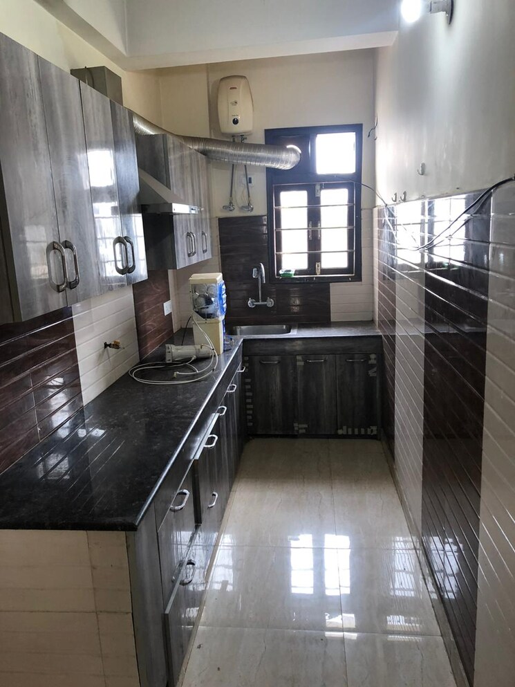 Kitchen, ardee-mall 2 Bedroom 1520 Sq.Ft. Builder Floor In Sector 52 Gurgaon 9679583