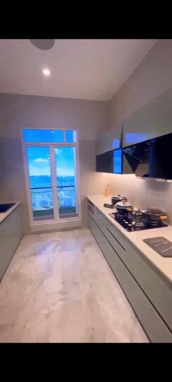 3 BHK + Servant Room Apartment For Sale in Sheth Avalon