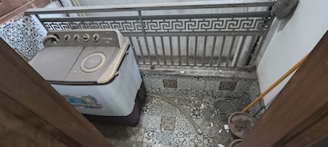 Balcony in 1 BHK Builder Floor at Panchsheel Vihar – for Rent