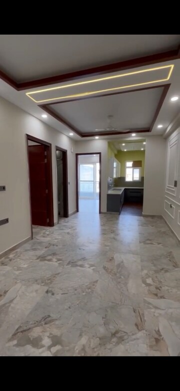 Room in 3 BHK Builder Floor at Puri Kohinoor, Sector 89 – for Rent