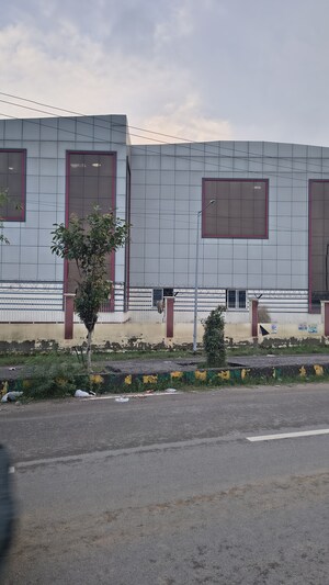  Warehouse For Rent in Sector 7