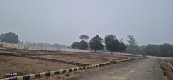 Plot For Sale in Priyanka Bajpai Propertie