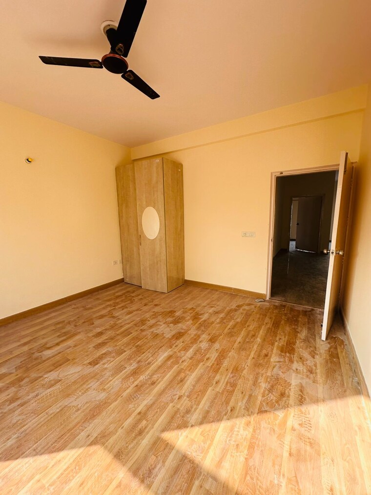 Room, puri-aman-vilas 3 Bedroom 1550 Sq.Ft. Builder Floor In Sector 89 Faridabad 9679695