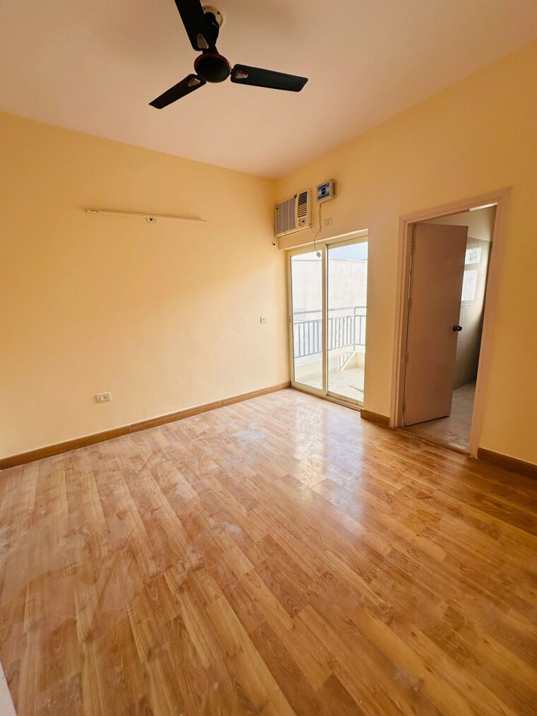 Room, puri-aman-vilas 3 Bedroom 1550 Sq.Ft. Builder Floor In Sector 89 Faridabad 9679695