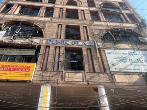  Office Space For Sale in Model Town
