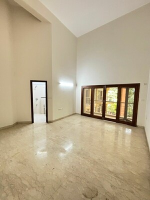 Room in 3 BHK Apartment at Shanthala Nagar – for Rent