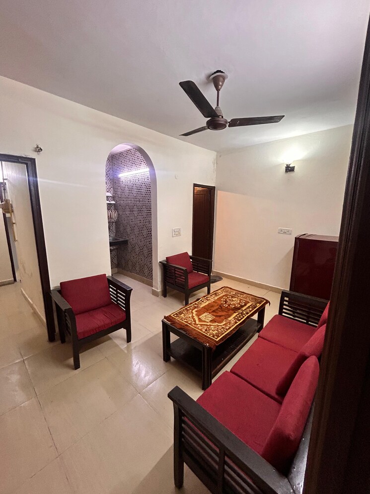 Living Room, lajpat nagar i 2 Bedroom 900 Sq.Ft. Builder Floor In Lajpat Nagar I Delhi 9679795