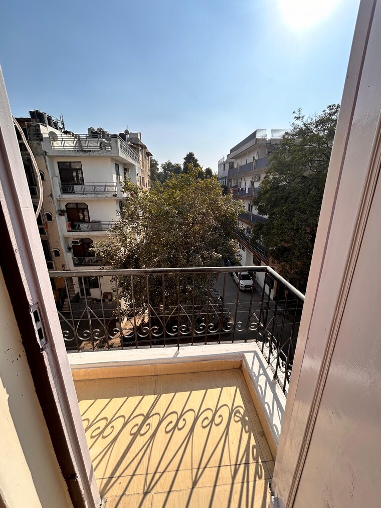 Balcony, lajpat nagar i 2 Bedroom 900 Sq.Ft. Builder Floor In Lajpat Nagar I Delhi 9679795