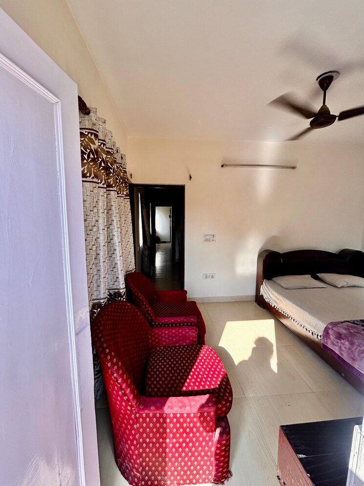 Bedroom, lajpat nagar i 2 Bedroom 900 Sq.Ft. Builder Floor In Lajpat Nagar I Delhi 9679795