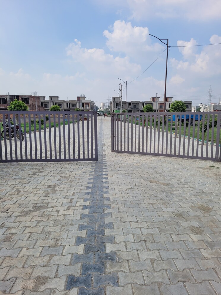 Balcony, balaji-arcade-rajendra-nagar 2 Bedroom 995 Sq.Ft. Apartment In Rajendra Nagar Ghaziabad 9679790