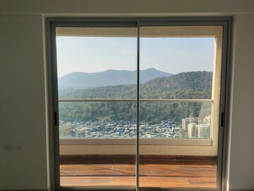 Room in 3 BHK Apartment at Piramal Revanta, Mulund West – for Rent