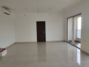 Room in 3 BHK Apartment at Piramal Revanta, Mulund West – for Rent