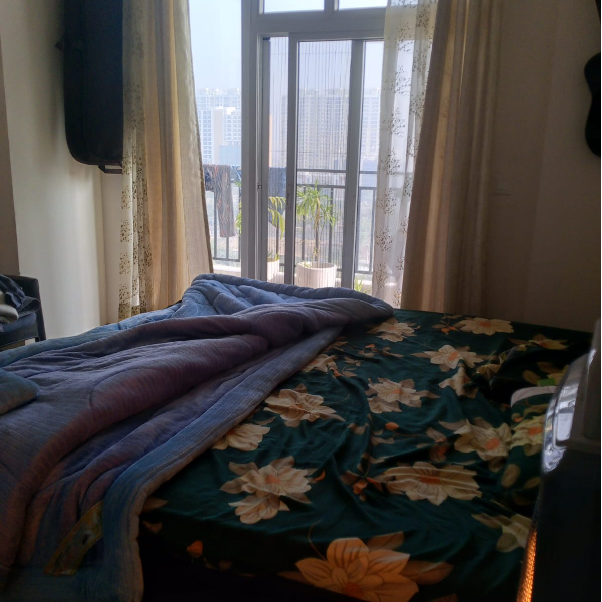 3 BHK + Servant Room Apartment For Rent in Omaxe The Palace