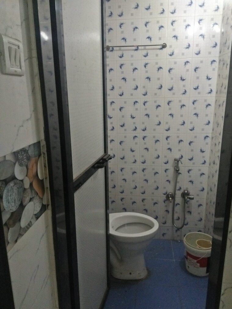 Bathroom, harasiddh-viraaj 2 Bedroom 875 Sq.Ft. Apartment In Malad East Mumbai 9679820