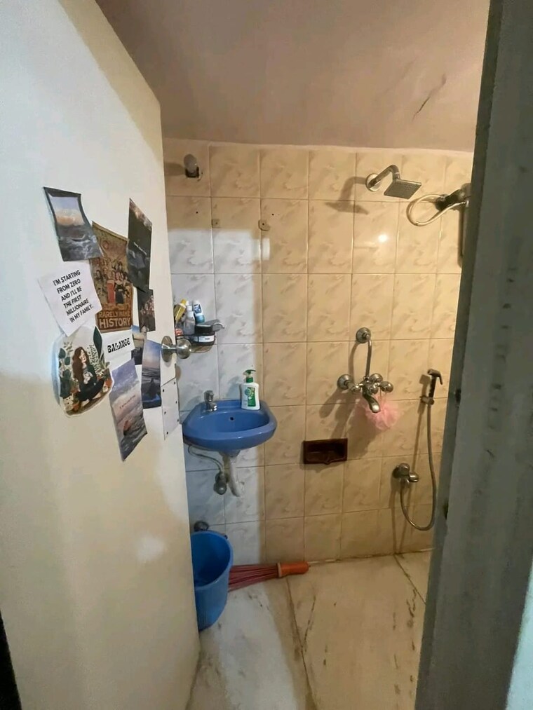 Bathroom, silver-palms-santacruz-west 1 Bedroom 500 Sq.Ft. Apartment In Santacruz West Mumbai 9679844