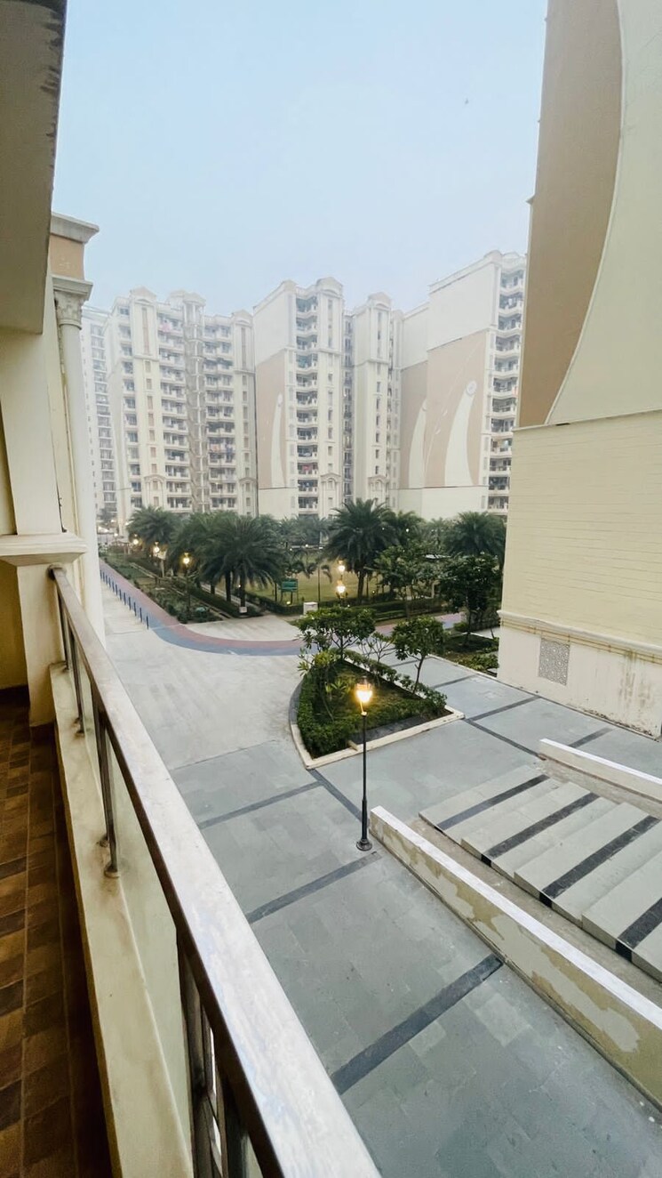 Room, viram khand Pg For Boys & Girls In Viram Khand 9679876