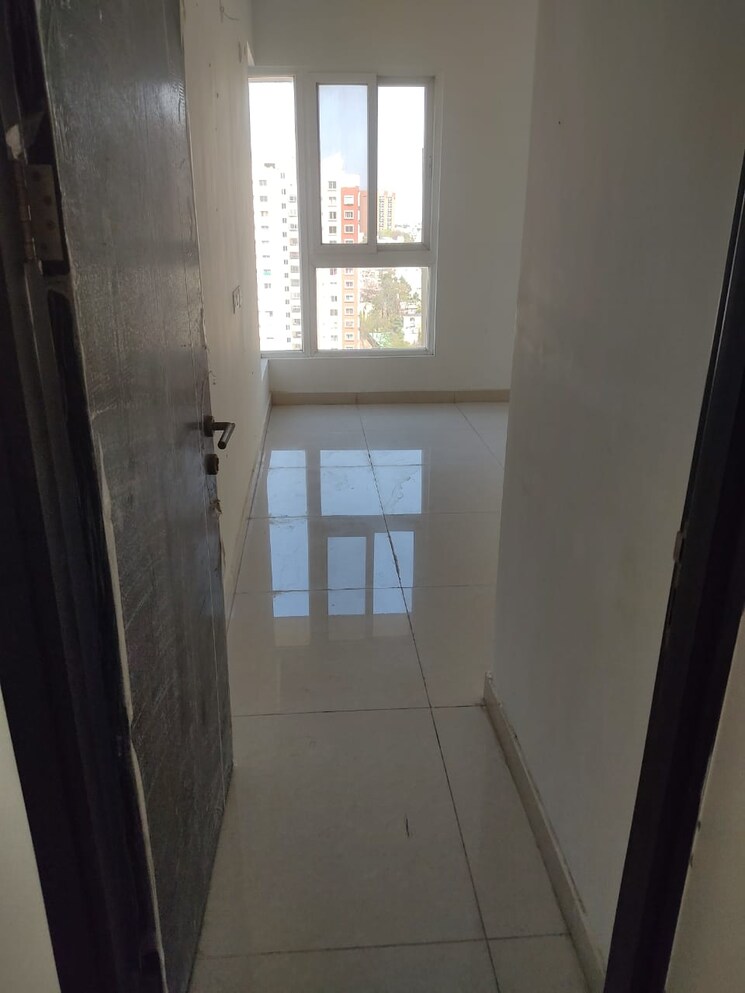 Bathroom, shriram-southern-crest 3 Bedroom 1960 Sq.Ft. Apartment In Jp Nagar Bangalore 9679855