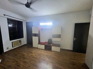 Room in 3 BHK Builder Floor at M2K Aura, Sector 47 – for Rent