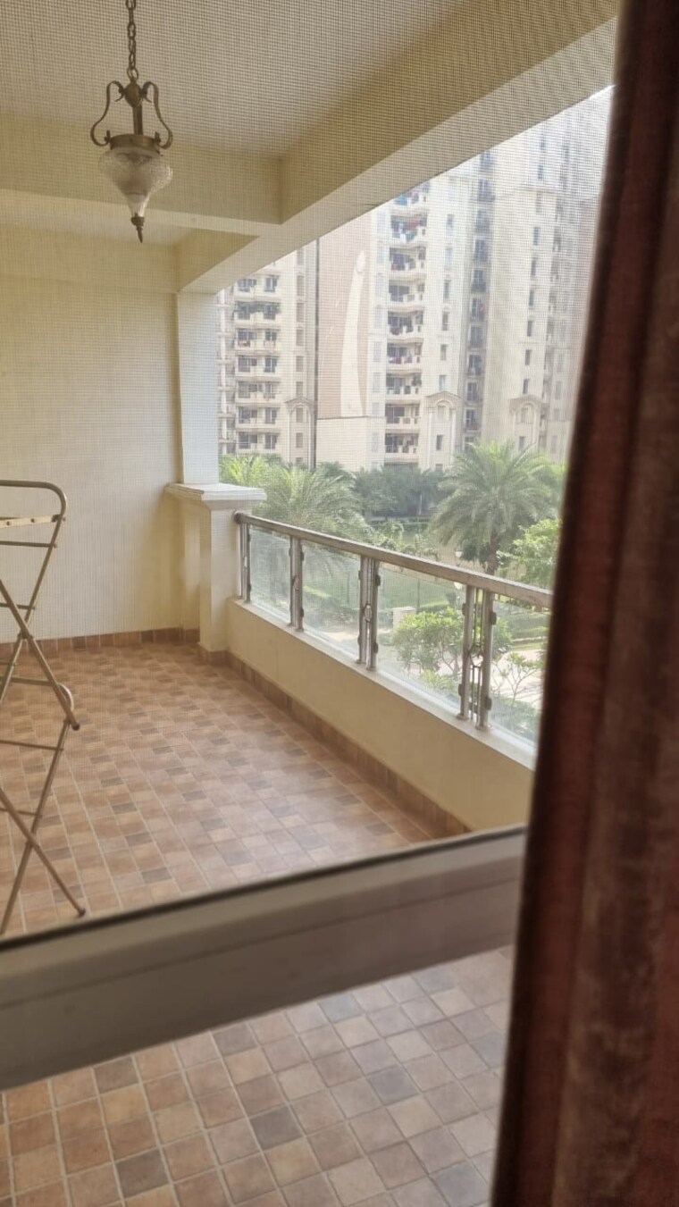 Balcony, mi-rustle-court 3.5 Bedroom 1856 Sq.Ft. Apartment In Gomti Nagar Lucknow 9679927