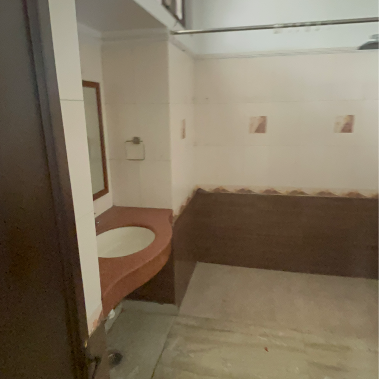 Bathroom, rwa-apartments-sector-61 6+ Bedroom 1850 Sq.Ft. Builder Floor In Sector 61 Noida 9680065