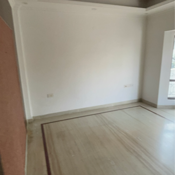 Room in 6+ BHK Builder Floor at RWA Apartments Sector 61, Sector 61 – for Sale