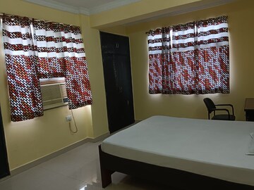 Bedroom in 3 BHK Apartment at Boring Road – for Rent