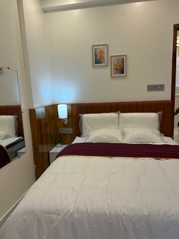 Bedroom in 2 BHK Builder Floor at Jp Nagar – for Rent