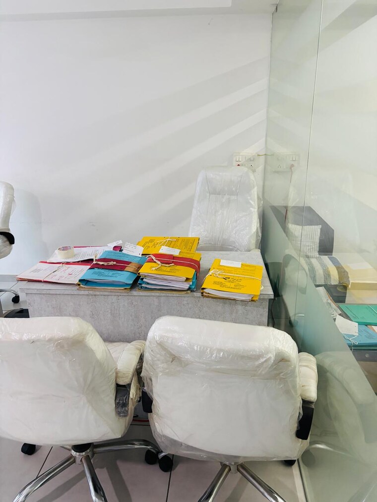 Team Area, science city Commercial Office Space 569 Sq.Ft. In Science City Ahmedabad 9680014