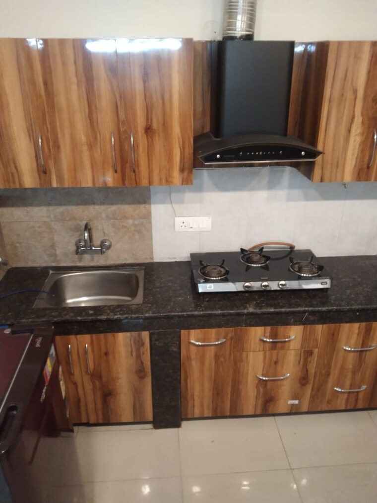 Kitchen, malwa-escon-arena Studio 500 Sq.Ft. Apartment In Lohgarh Zirakpur 9680057