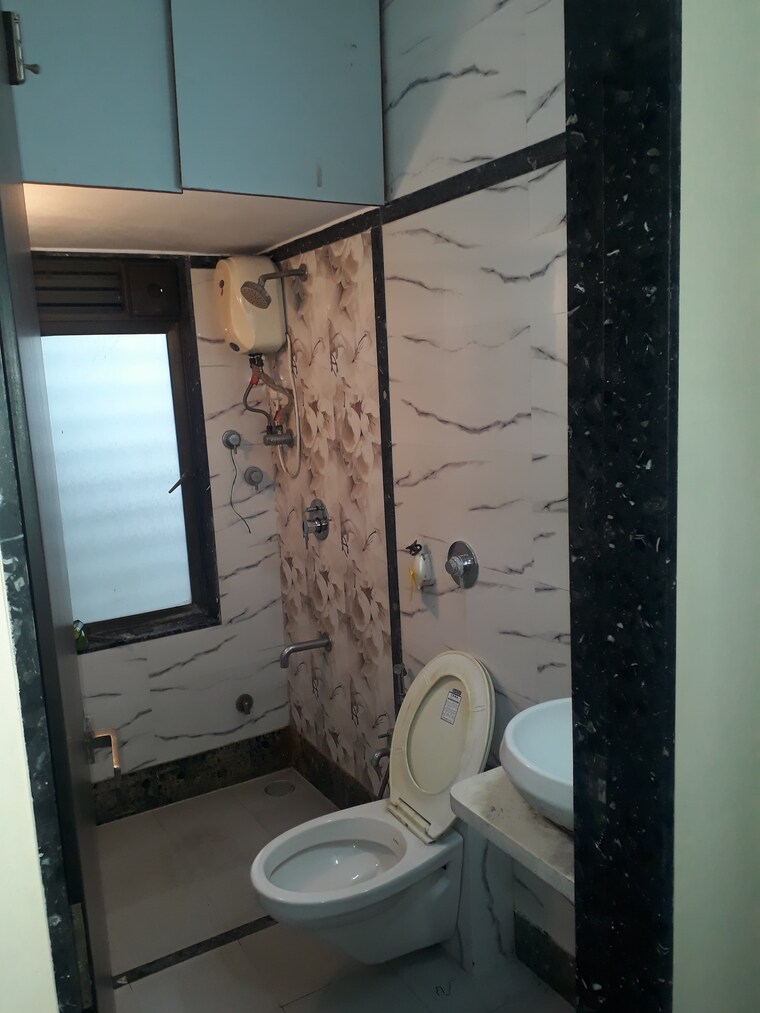 Bathroom, dgs-sheetal-tapovan 1 Bedroom 420 Sq.Ft. Apartment In Malad East Mumbai 9680178