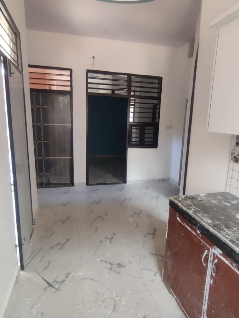 Room, sector 16b greater noida 2 Bedroom 1050 Sq.Ft. Independent House In Sector 16b Greater Noida Greater Noida 9680219