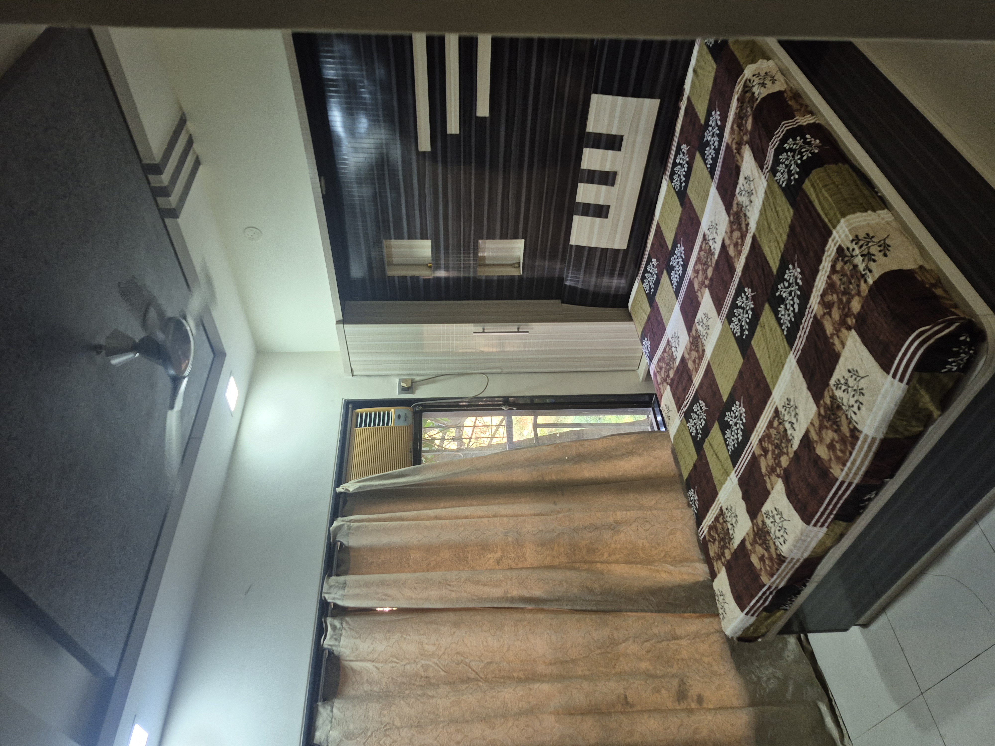 1 BHK 410 Sq.Ft. Apartment in Rashmi Chhaya CHS