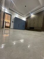 4 BHK + Extra Room 250 Sq.Yd. Builder Floor in Sector 85