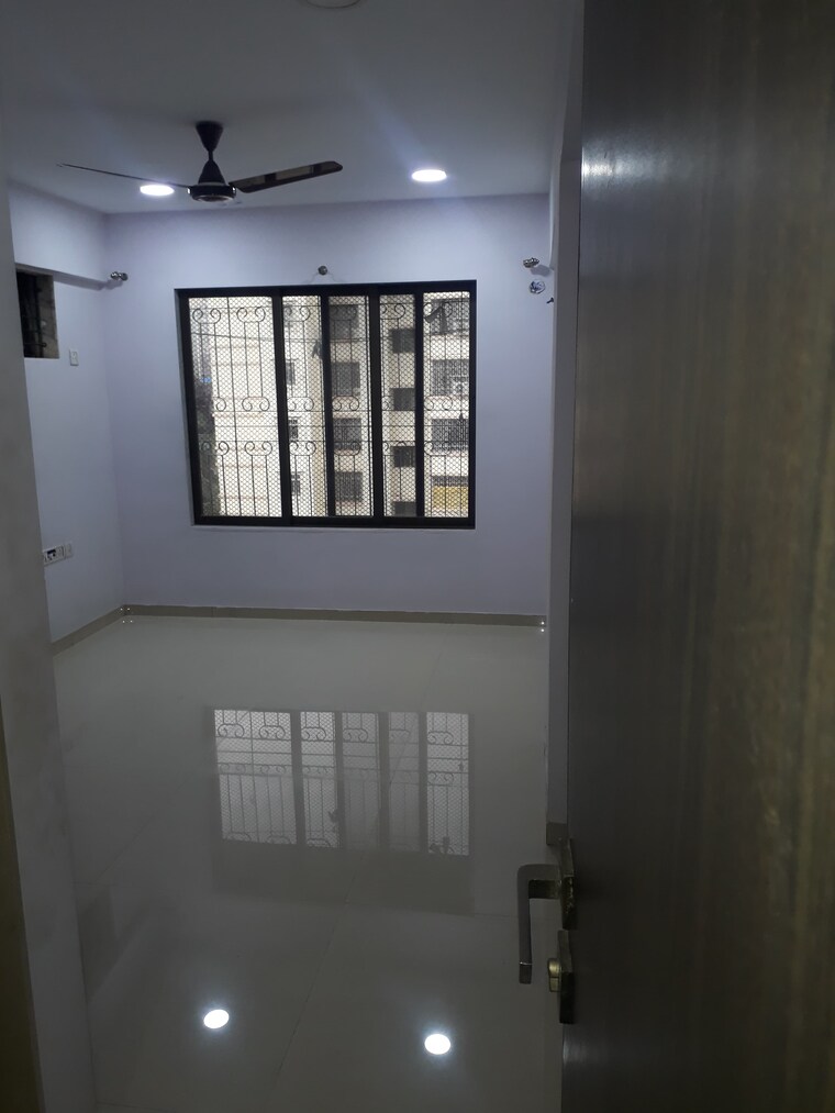 Room, dgs-sheetal-tapovan 2 Bedroom 600 Sq.Ft. Apartment In Malad East Mumbai 9680213