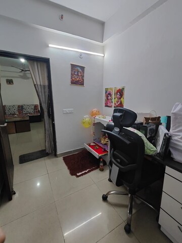 Team Area in 2.5 BHK Apartment at Ajnara Le Garden, Sector 16b Greater Noida – for Rent