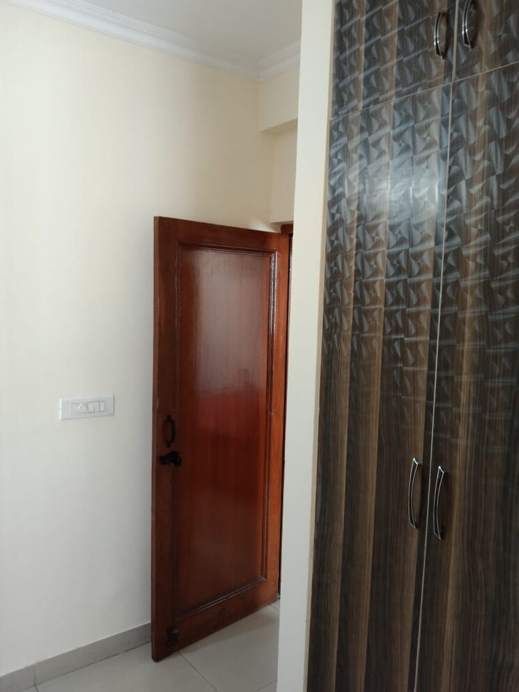 undefined, penta-homes 2 Bedroom 1300 Sq.Ft. Apartment In Vip Road Zirakpur 9680367