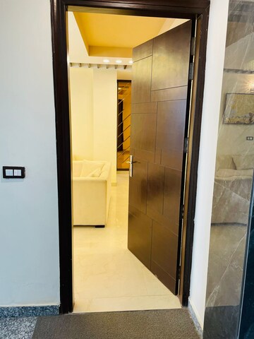 Building Lobby in 4 BHK Apartment at Ireo Skyon, Sector 60 – for Rent