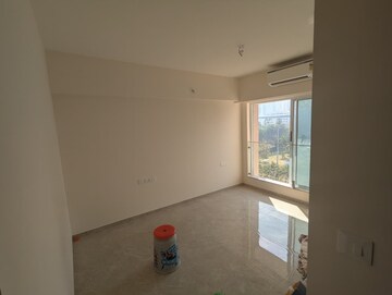 Room in 4 BHK Apartment at L&T Emerald Isle, Powai – for Rent