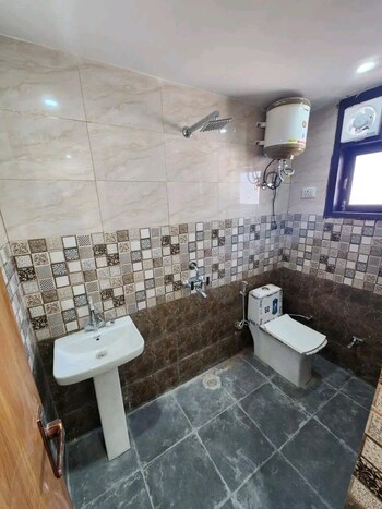 3 BHK Builder Floor for Sale in Chattarpur, Delhi