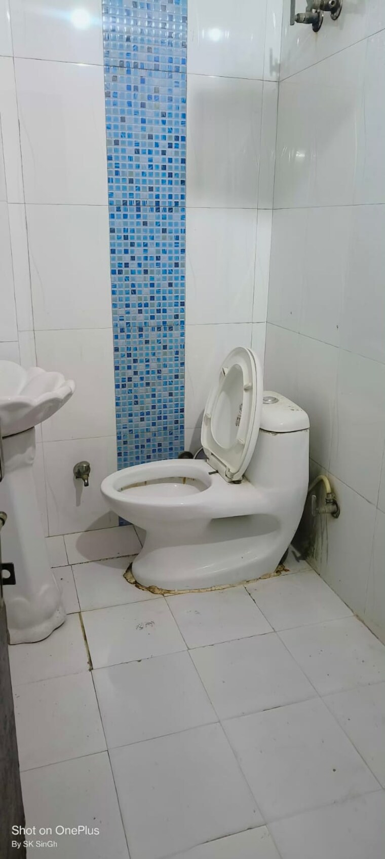 Bathroom, sector 12 dwarka 2 Bedroom 1400 Sq.Ft. Apartment In Sector 12 Dwarka Delhi 9673840